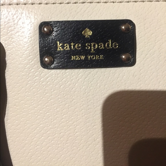 Kate Spade New York Handbag. Price is Firm - Picture 5 of 5