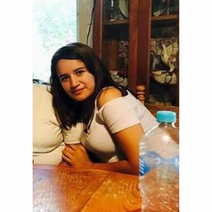 Meet your Posher, Leonor