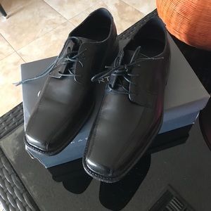 RockPort brand dress shoes