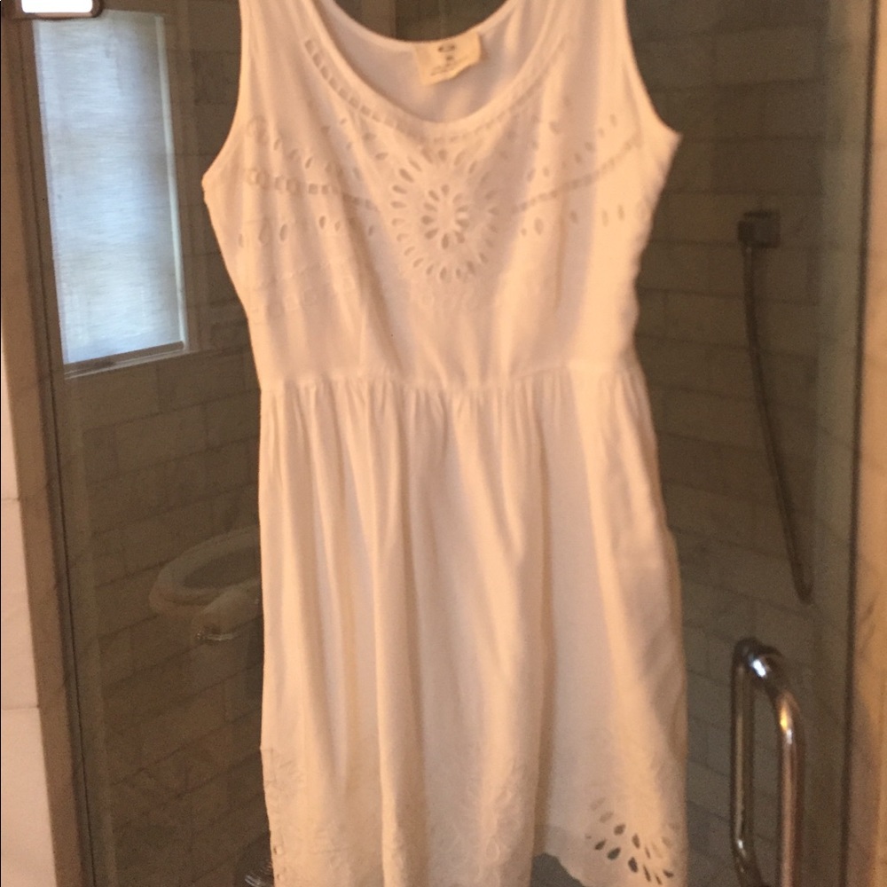 White summer cotton dress with scoop neck