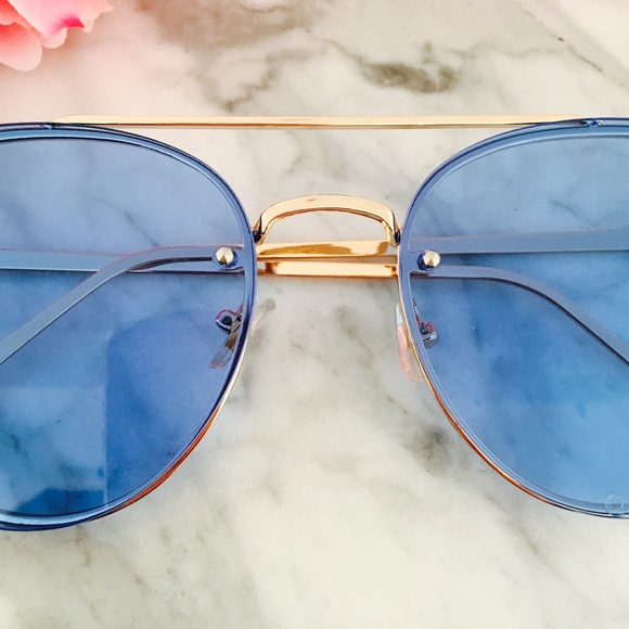 "Valencia" || Deep Blue Frameless Sunglasses 💎 - Picture 3 of 6