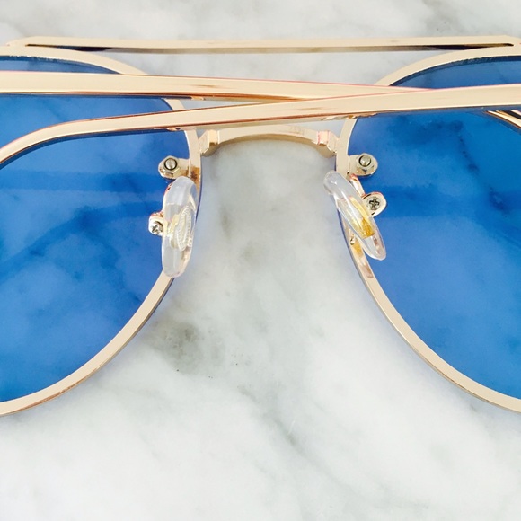 "Valencia" || Deep Blue Frameless Sunglasses 💎 - Picture 4 of 6