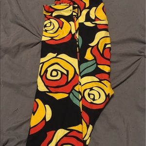Lularoe OS Leggings - Disney Roses