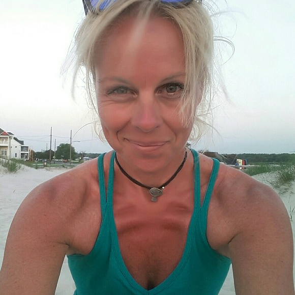 Meet your Posher: The Brittle Murfmaid :-) - Picture 3 of 4