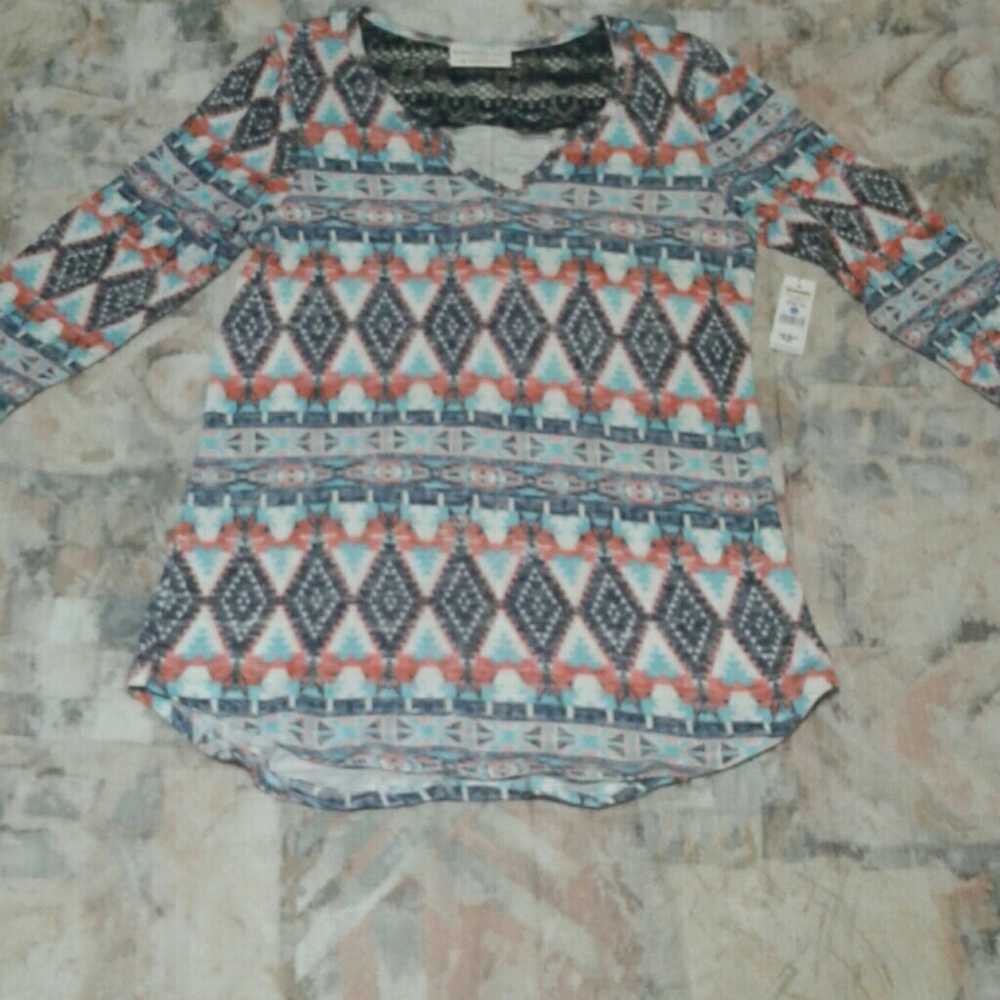Tribal Top