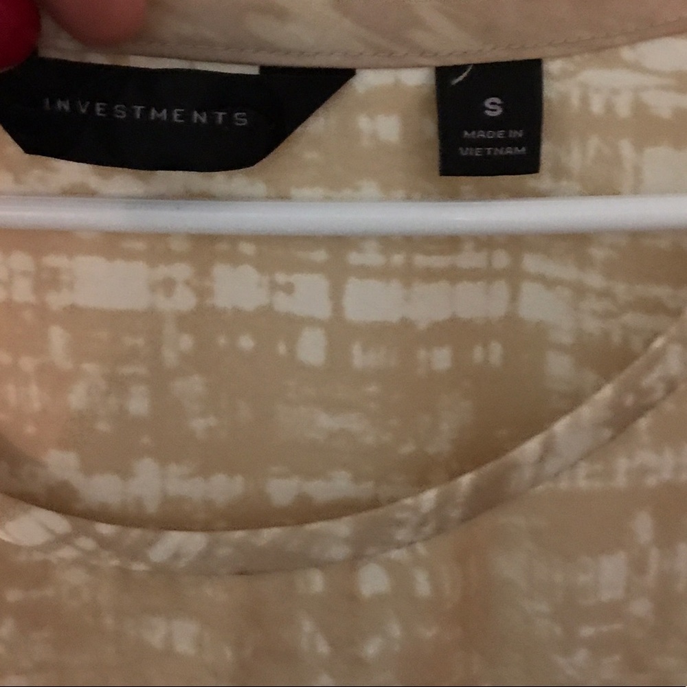 Small silky blouse - Picture 2 of 2