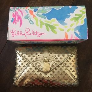 NWT Lily Pulitzer Pineapple Clutch