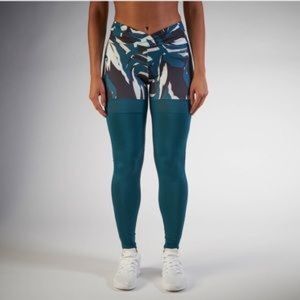 Nikki B x Gymshark leggings