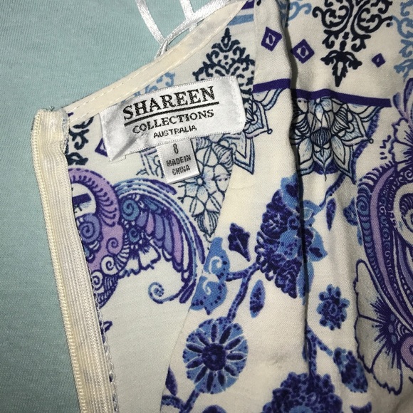 Floral plunging neck line romper - Picture 2 of 3