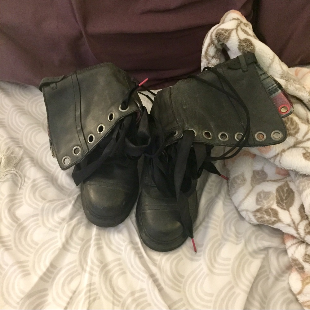 Doc Marten Fold-Down Boots