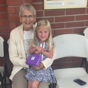 Meet your Posher, Elizabeth