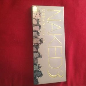 Urban Decay naked 3 eyeshadow