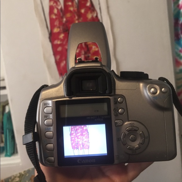 Canon EOS rebel XT - Picture 2 of 3