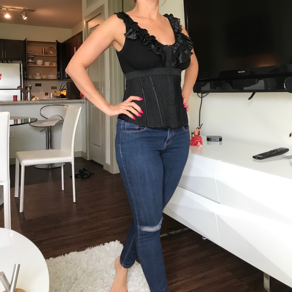 Gorgeous Bebe summer top