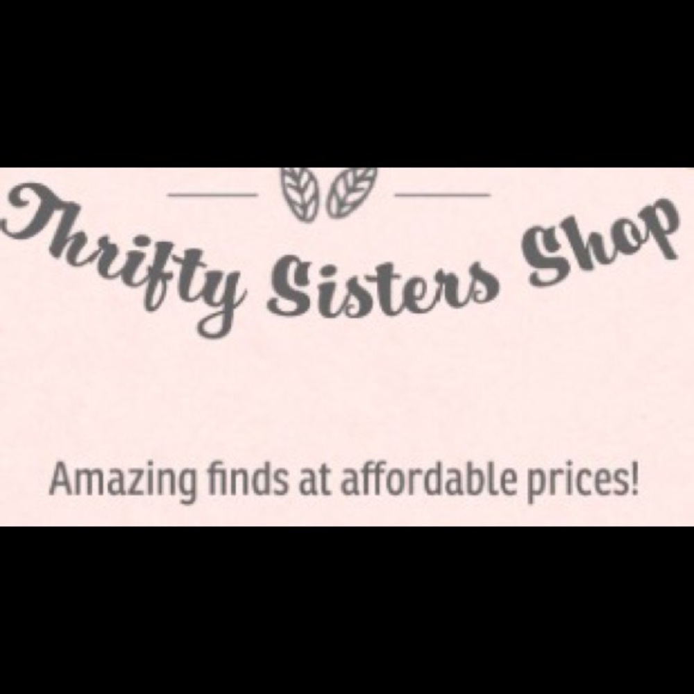 Meet your Posher, Thrifty sisters shop