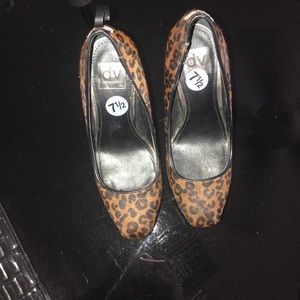 Dolce Vita cheetah print heels
