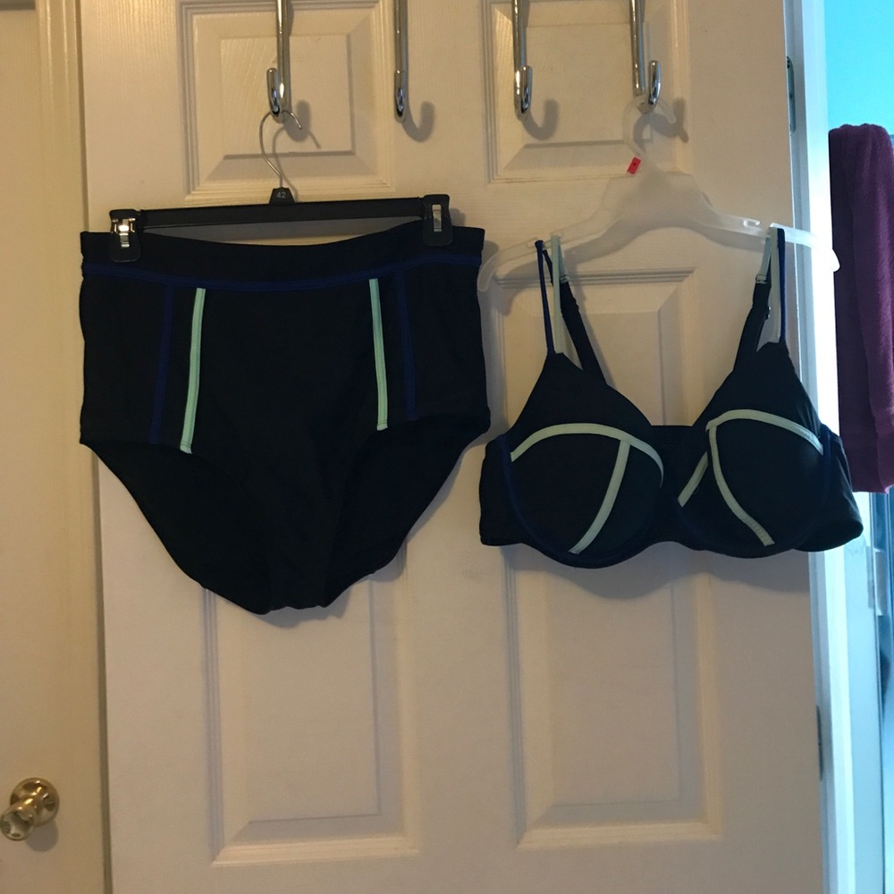 Swim suit