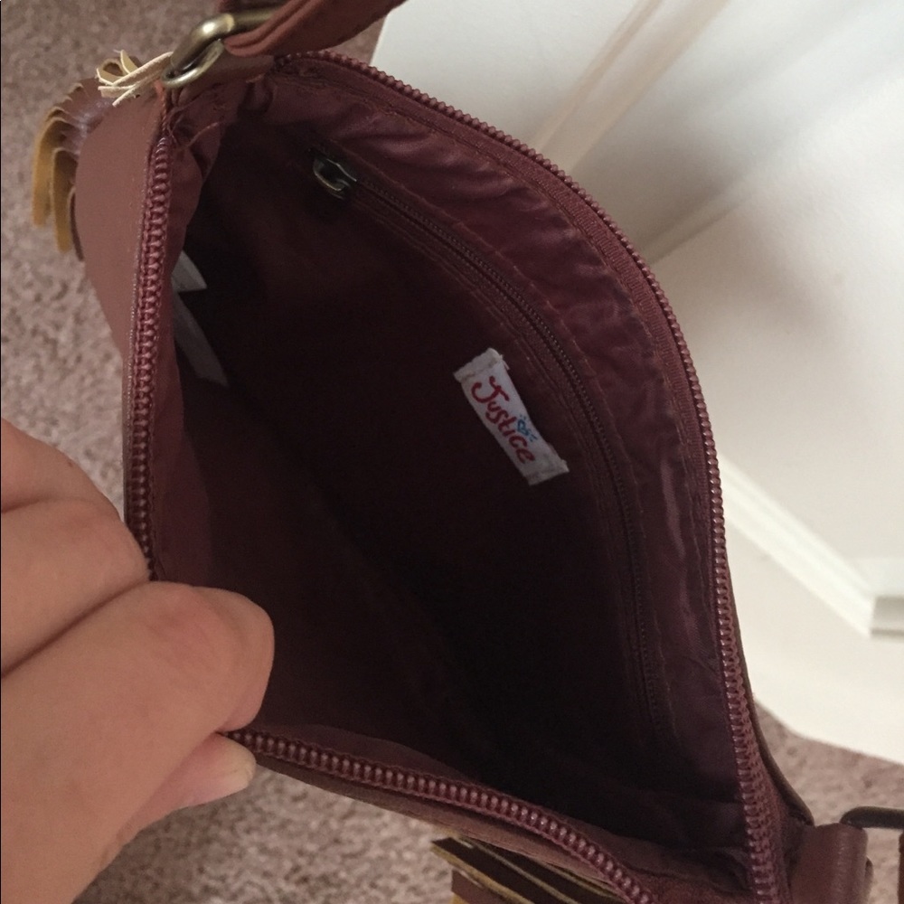 Justice Purse with the Letter L - Picture 2 of 3