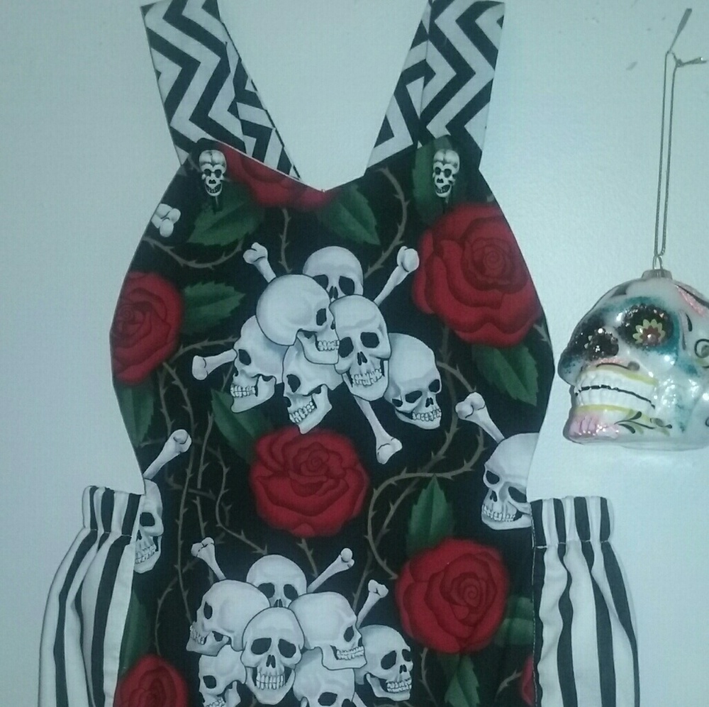 Toddler skulls and stripes romper