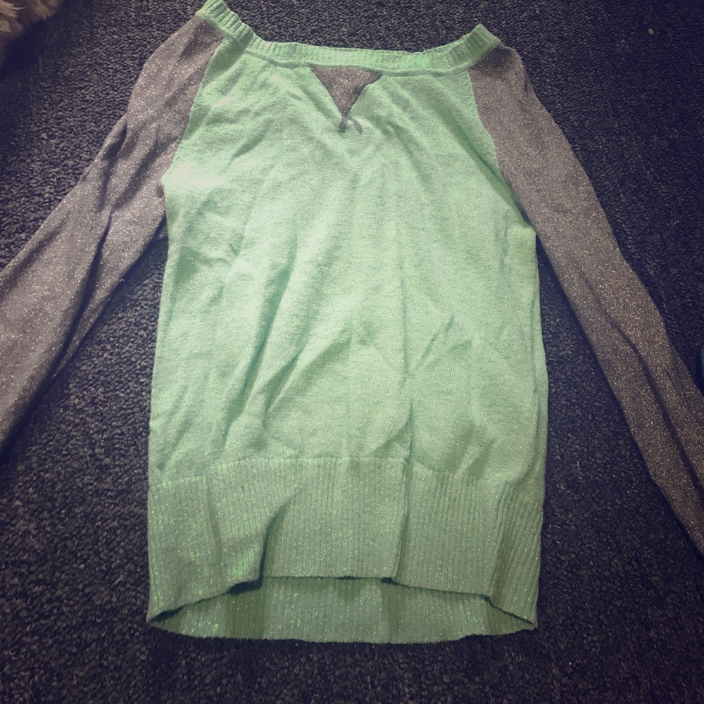 Long sleeved shirt great for winter