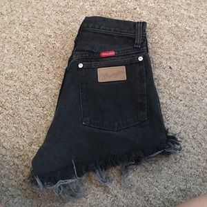 High wasted vintage wrangler jean shorts