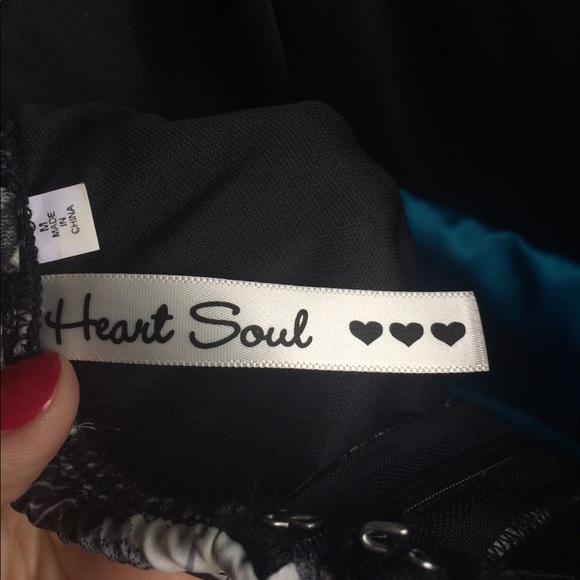 Dress - Picture 4 of 6