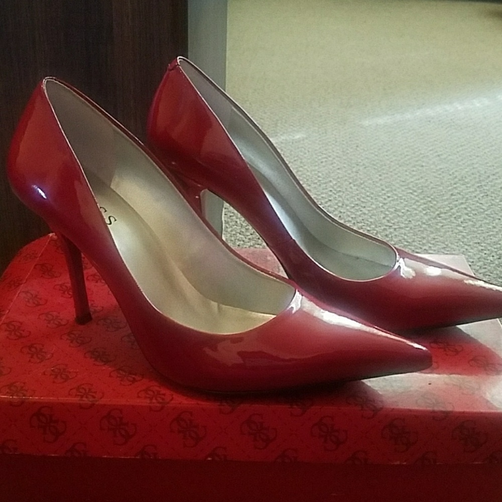 Red Guess Pump