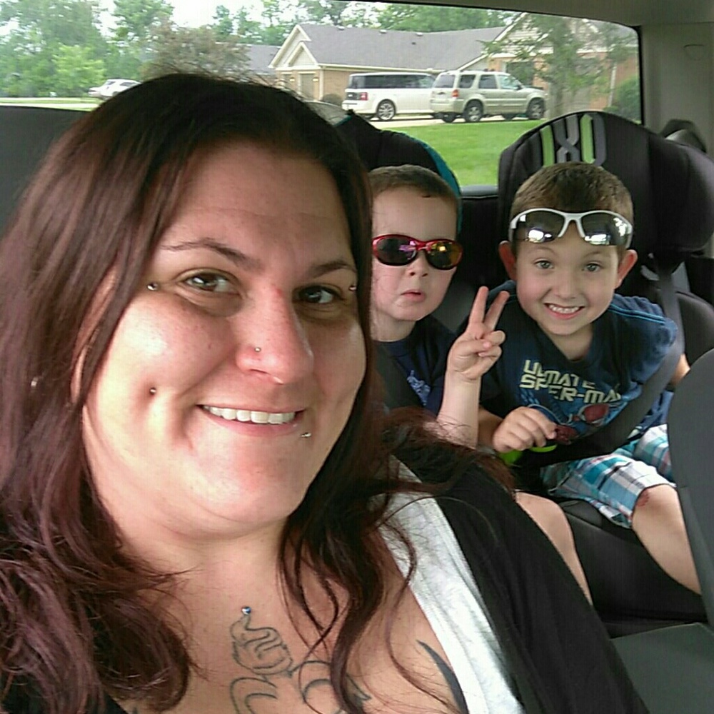 Meet your Posher, Loralee