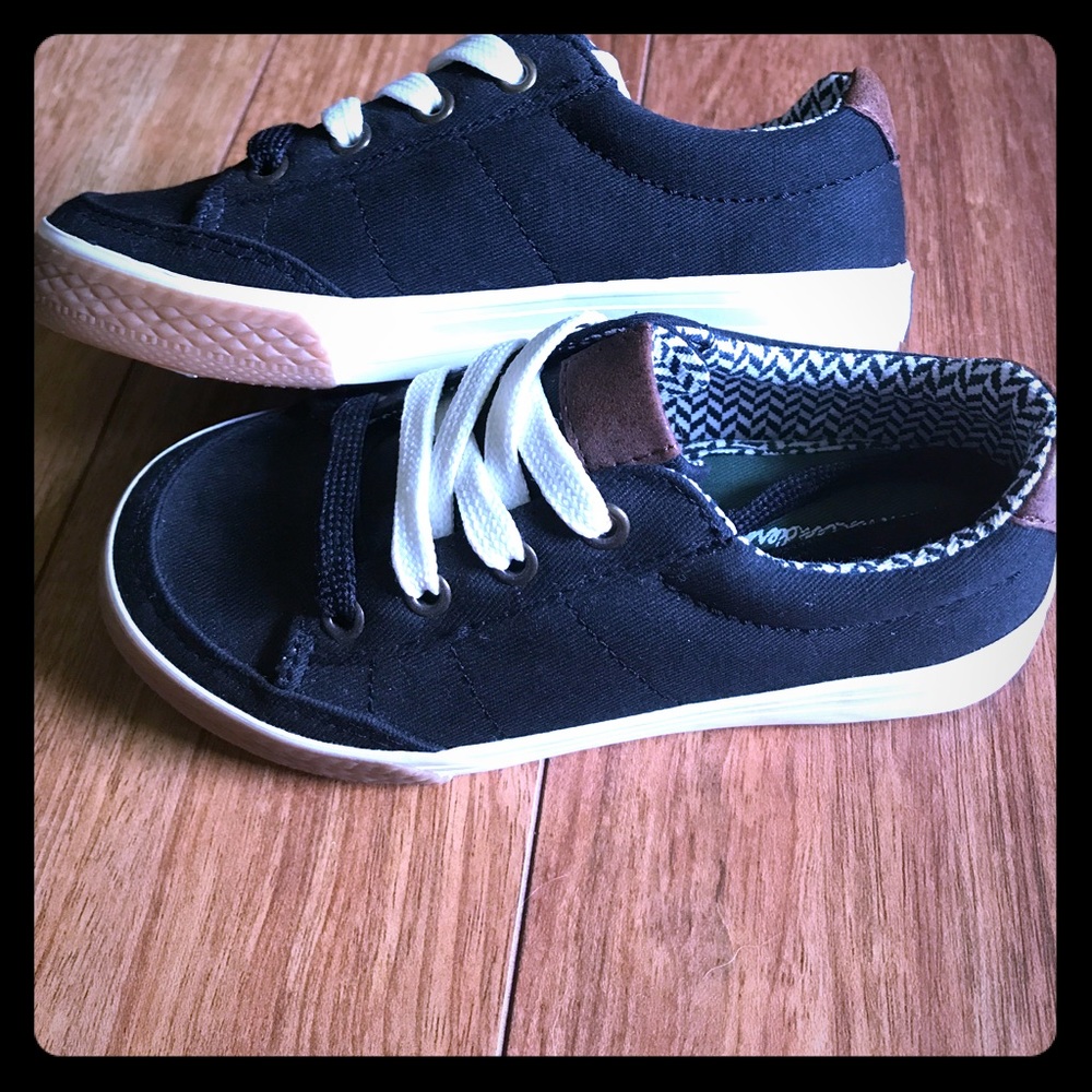 Hanna Andersson little boys toddler size 11 shoes