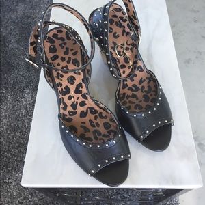 Jessica Simpson Ankle Wrap Wedge size 8 like new!