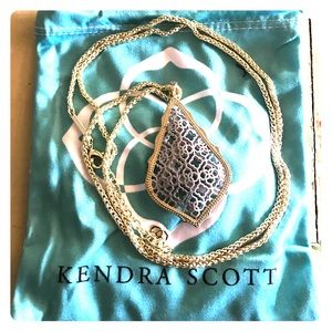 Never Worn Kendra Scott Necklace