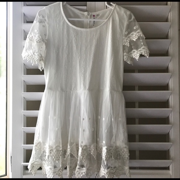 White journey five lace top - Picture 1 of 5