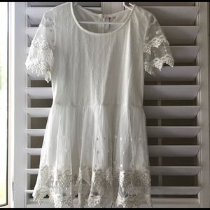 White journey five lace top