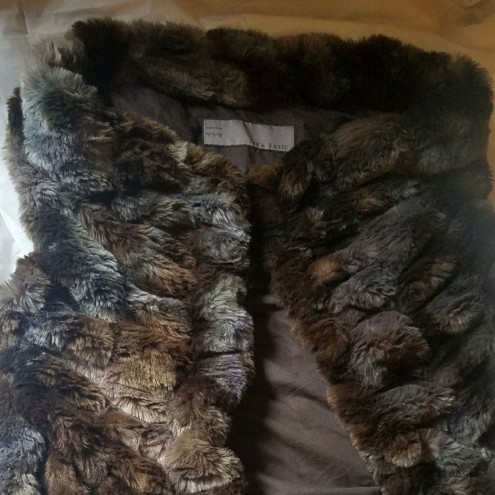 Zara faux fur vest multicolor Sz Small