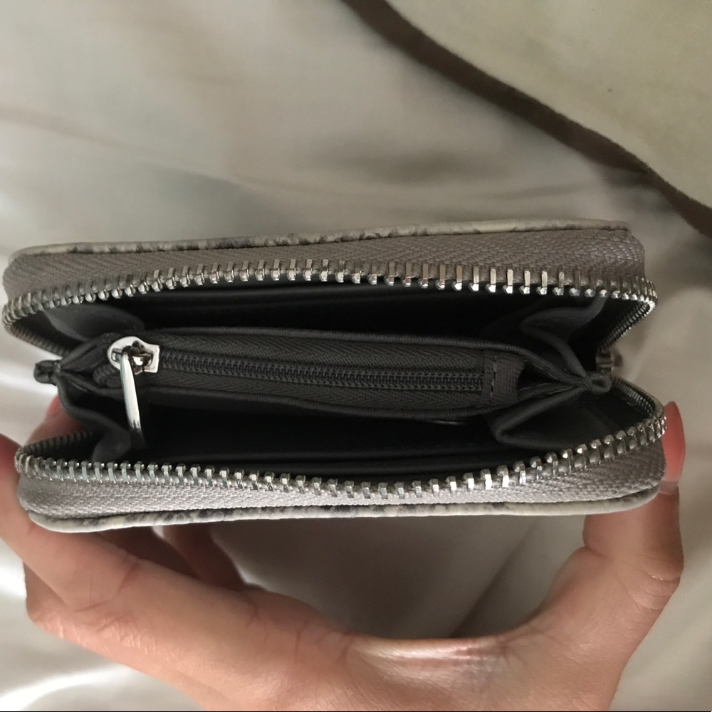 Target wallet - Picture 2 of 2