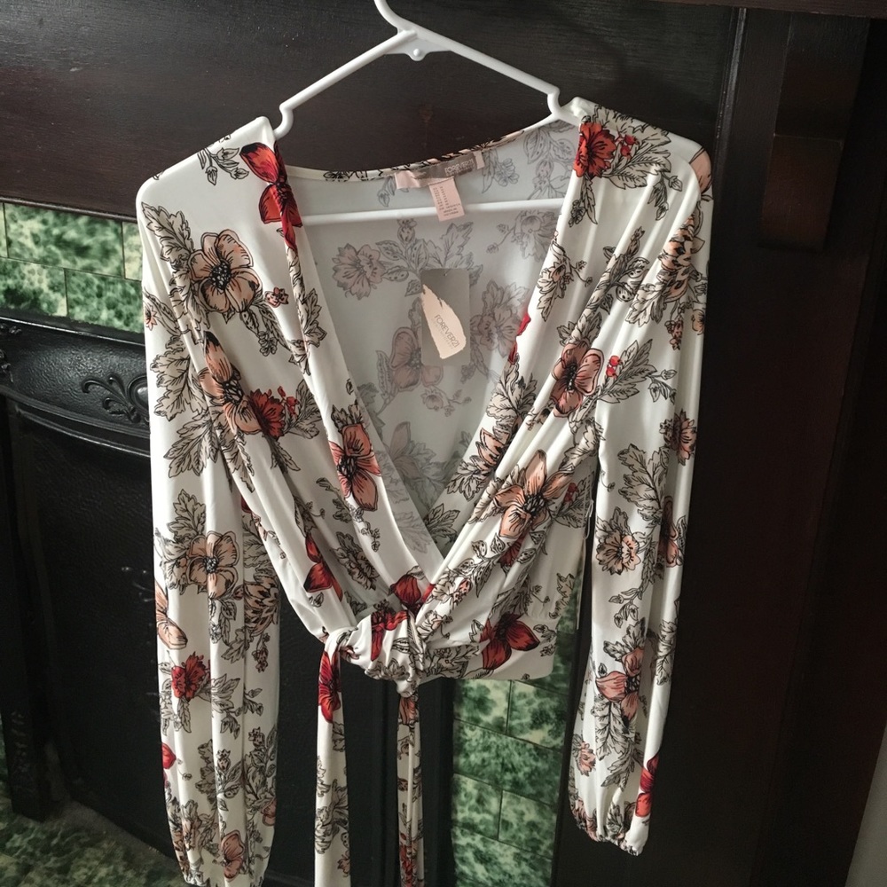 Forever 21 Wrap Floral blouse tags attached - M
