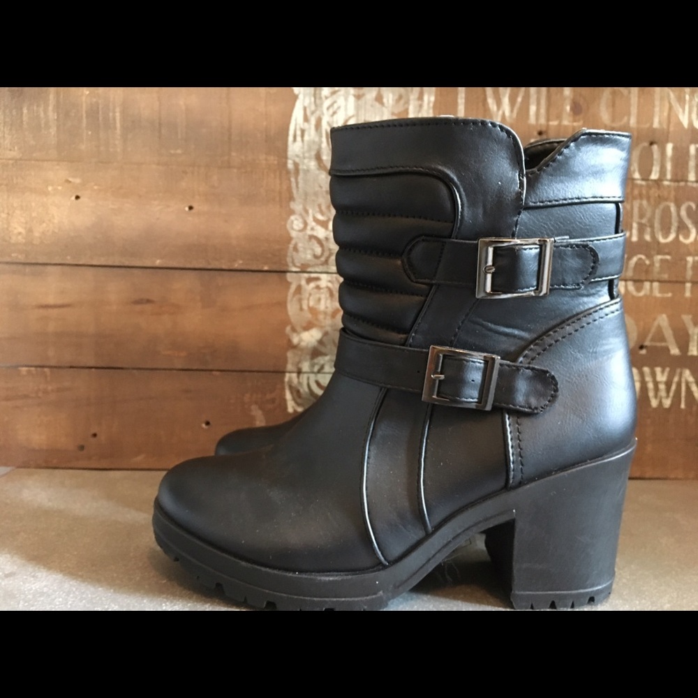 Bella Marie black booties