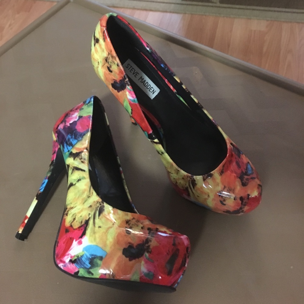 Steve Madden floral pumps Nala