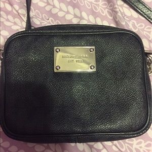 Black Micheal kors crossbody purse