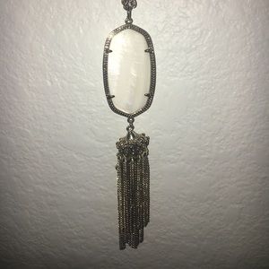 Kendra Scott Rayne necklace is white pearl