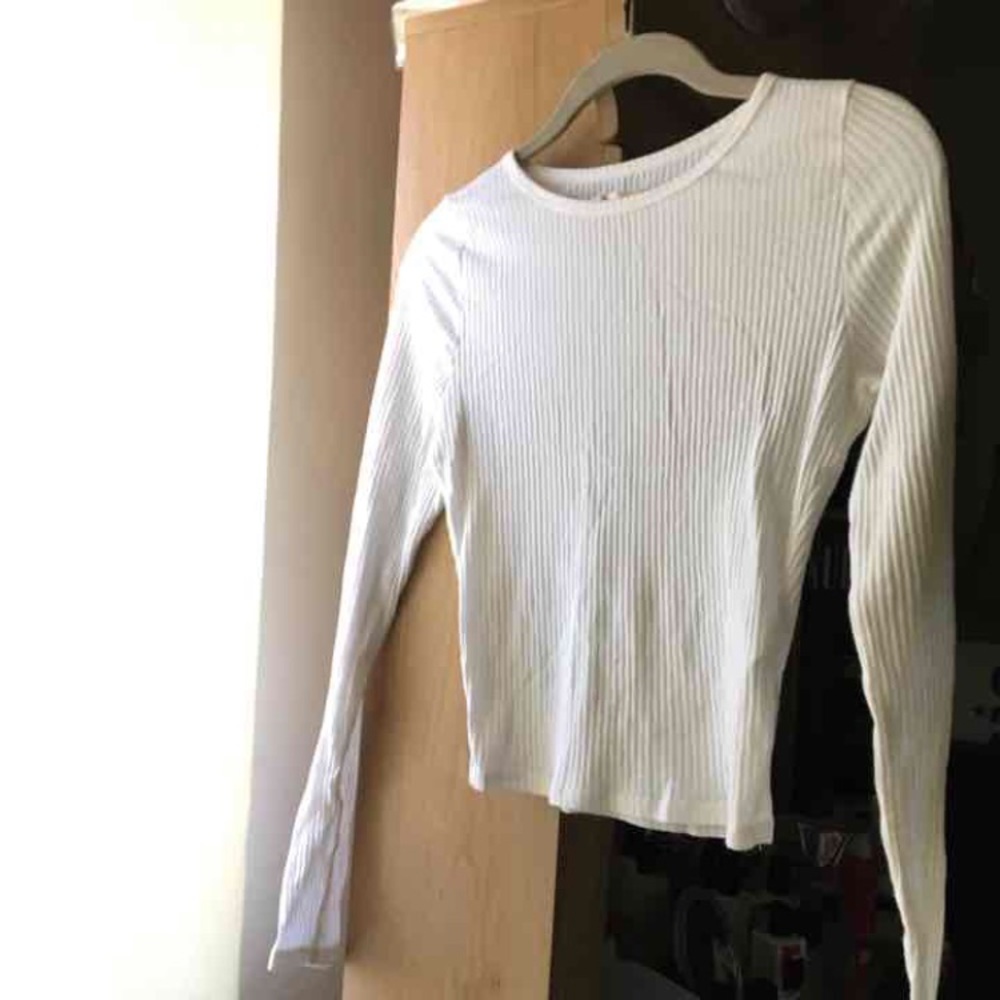 Hollister long sleeve white top