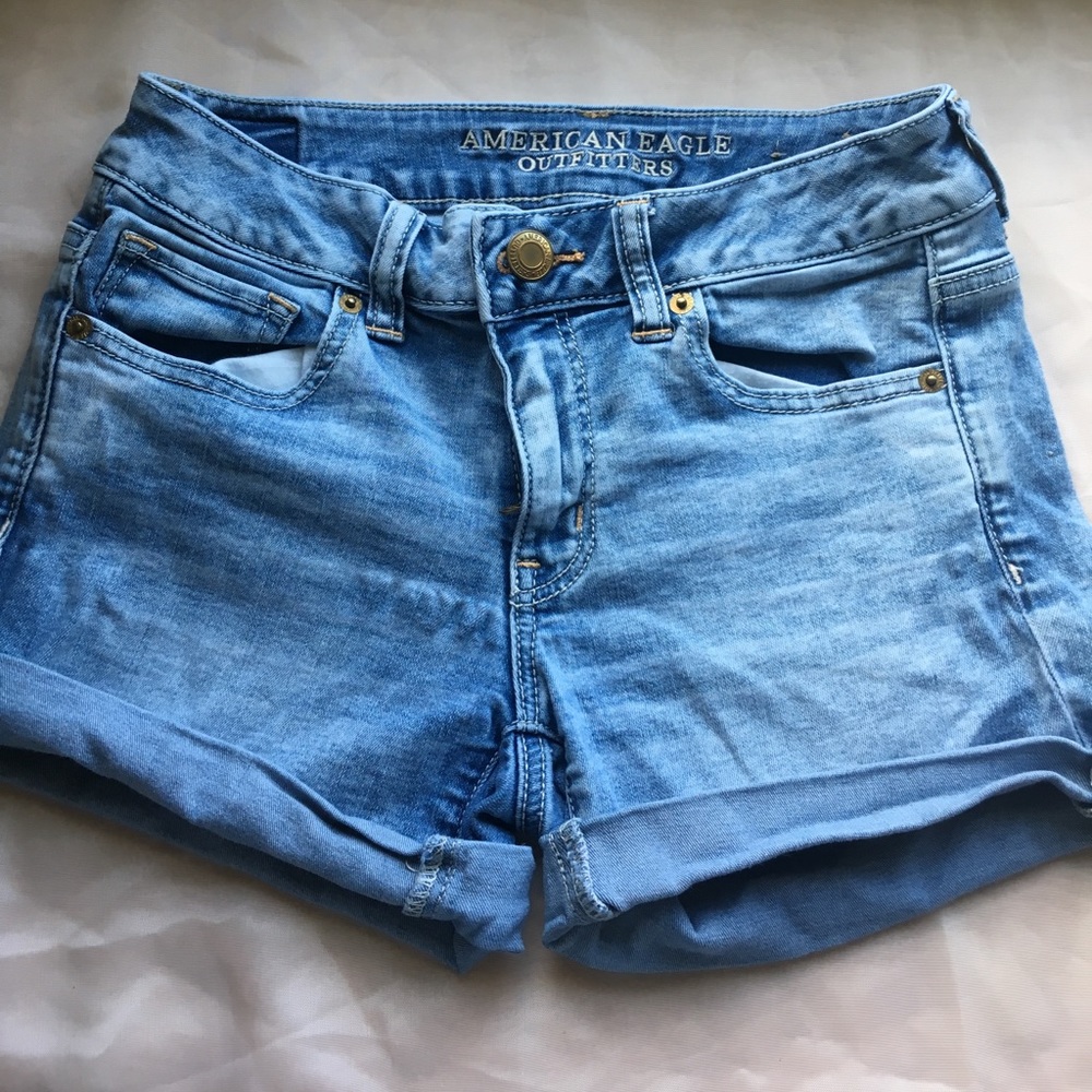 American Eagle medium wash jean shorts