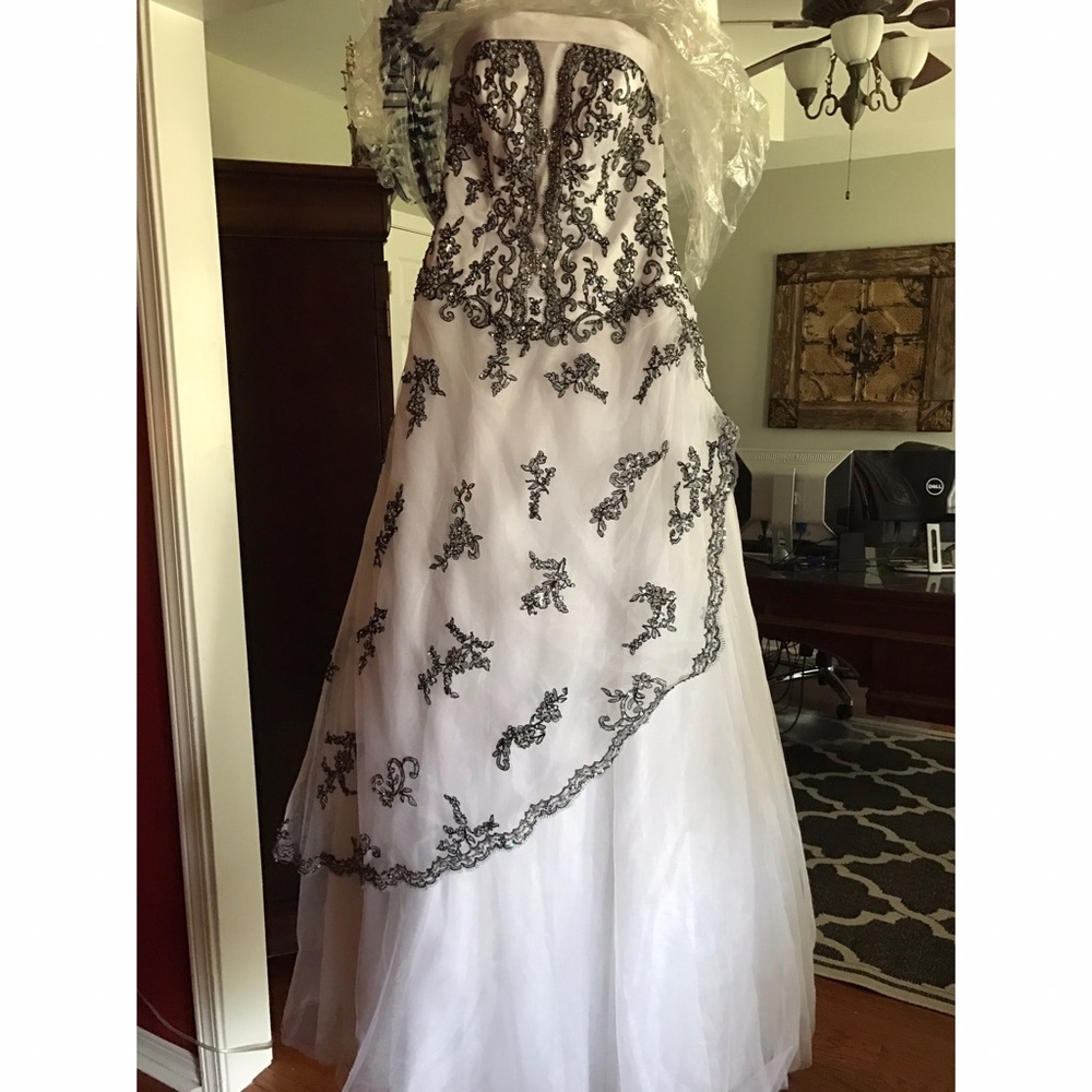 PROM/ MARDI GRAS Dress