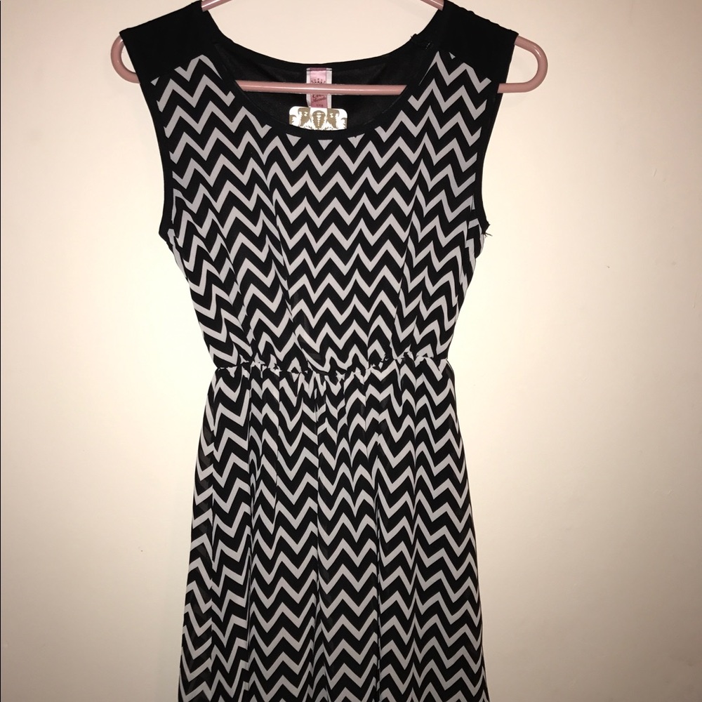 Chevron black and white SOCA dress