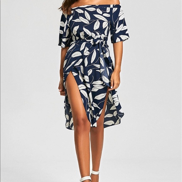 Summers leaf print Sexy high slit dress ✨ - Picture 2 of 5