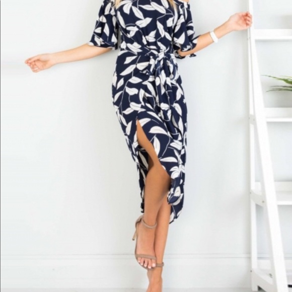 Summers leaf print Sexy high slit dress ✨ - Picture 4 of 5