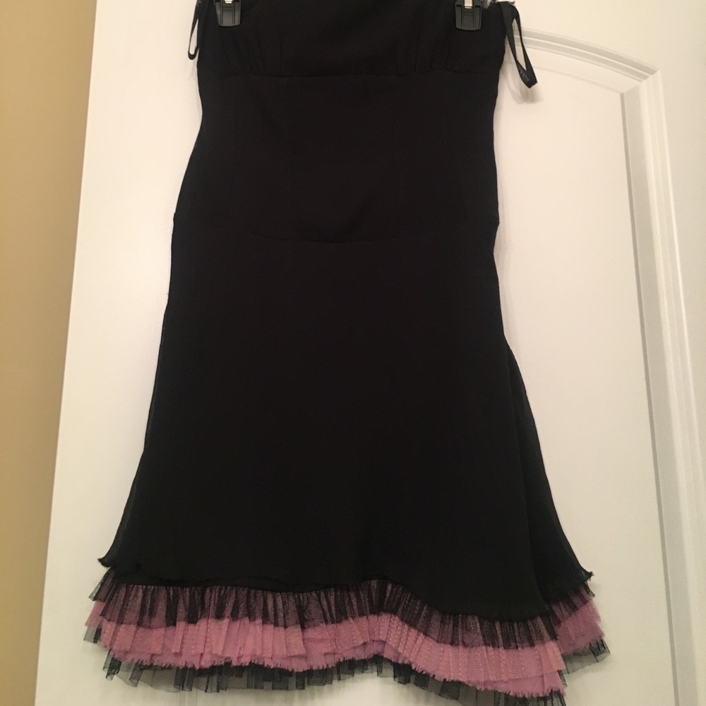 Black and pink Nichole Miller collection