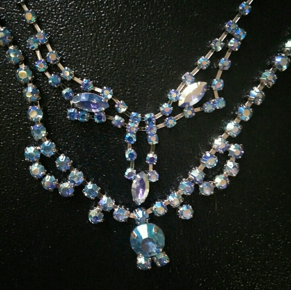 Necklace - Picture 2 of 3