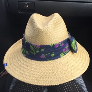 Keds, Fedora Berries & Ribbon Design