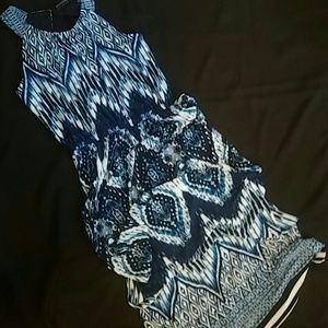 Blue/White Design Maxi Dress